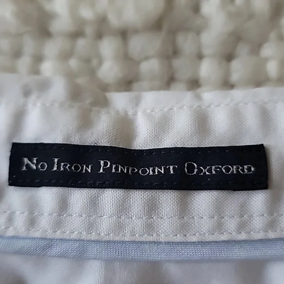 Lands' End Women's White Button-Down Shirt - Picture 5 of 6